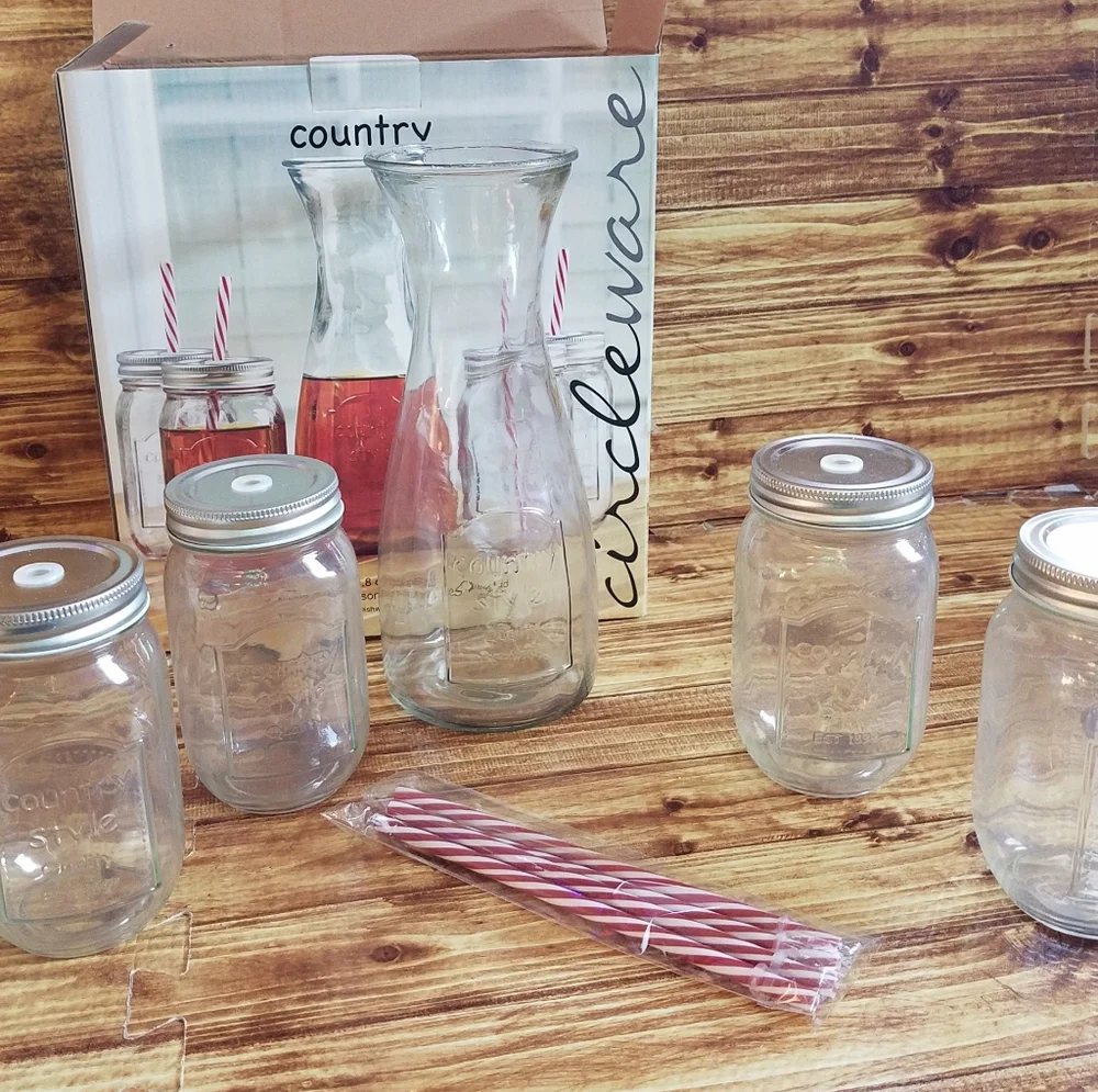 Circleware Country 9-piece set glass Carafe and Mason jar mugs With Straws